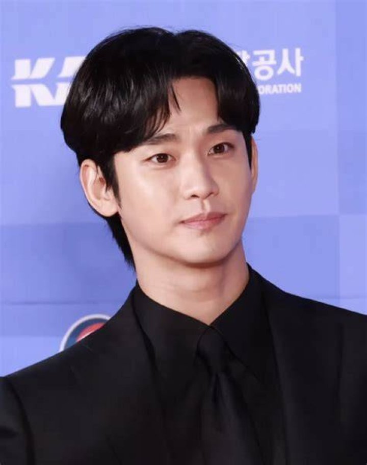 Kim Soo Hyun's Family: Unveiling The Legacy Behind The Star Actor