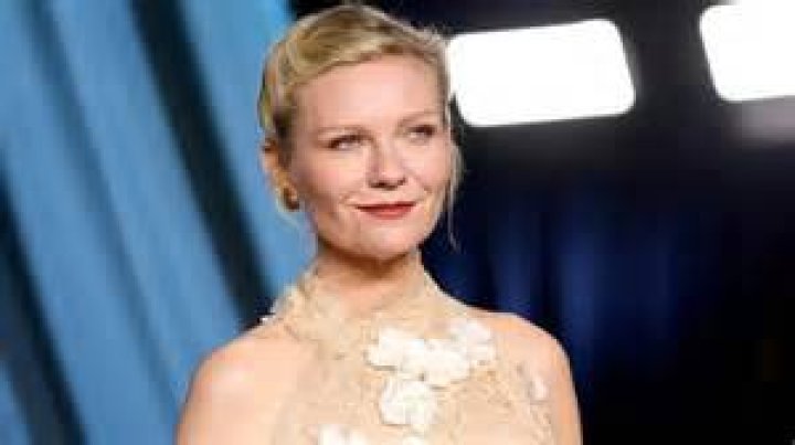 Kirsten Dunst breaks surprise news to 'shellshocked' fiancé What to