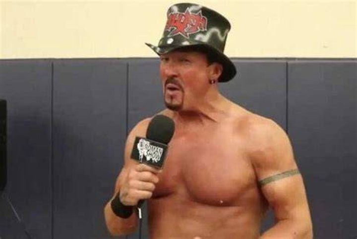 Know about Gabby Randallson, Buff Bagwell’s wife LucyKingdom