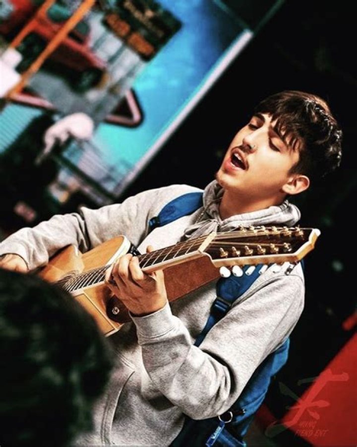 Kristopher Nava's age, biography, net worth, girlfriend, career