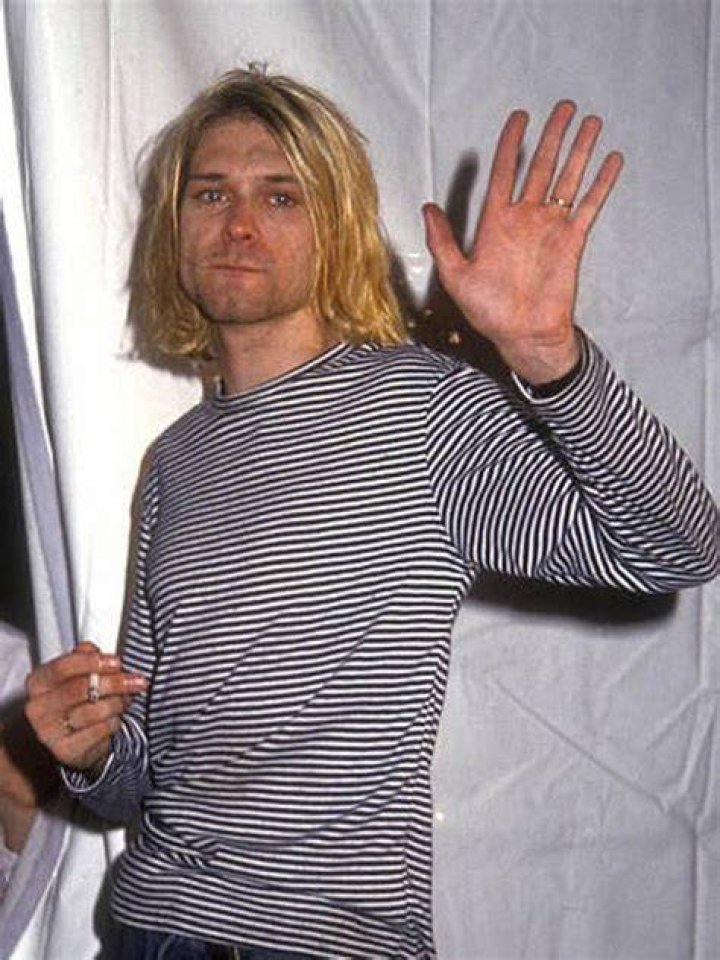 Kurt Cobain body measurements Kurt cobain, Nirvana kurt cobain