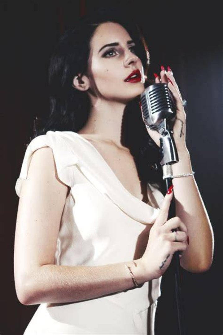 Lana Del Rey can't stay out of trouble What's her net worth? Film Daily