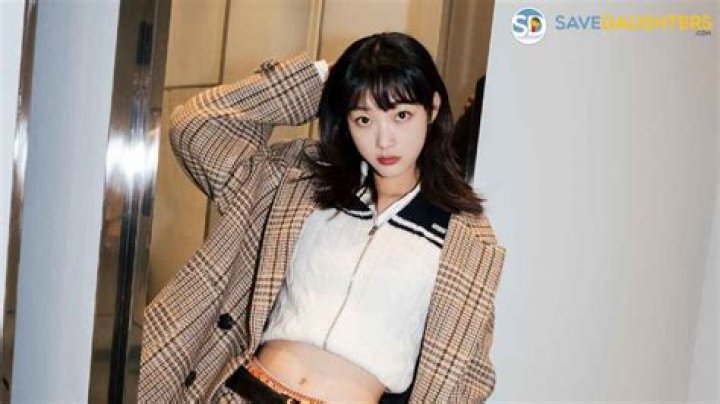 Lee YooMi Age, Height, Weight, Family, Boyfriend, Career, Nationality