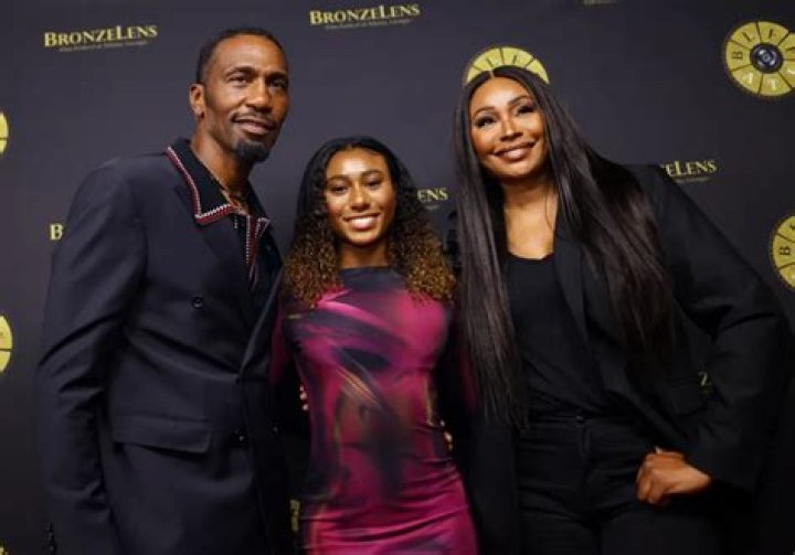 Leon Robinson Wife, Daughter & Gay Rumors