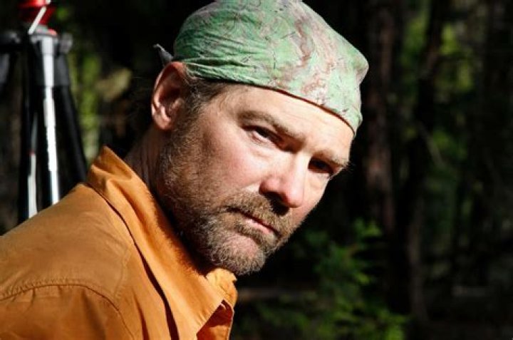 Les Stroud's talent for music predates his 'Survivorman' success