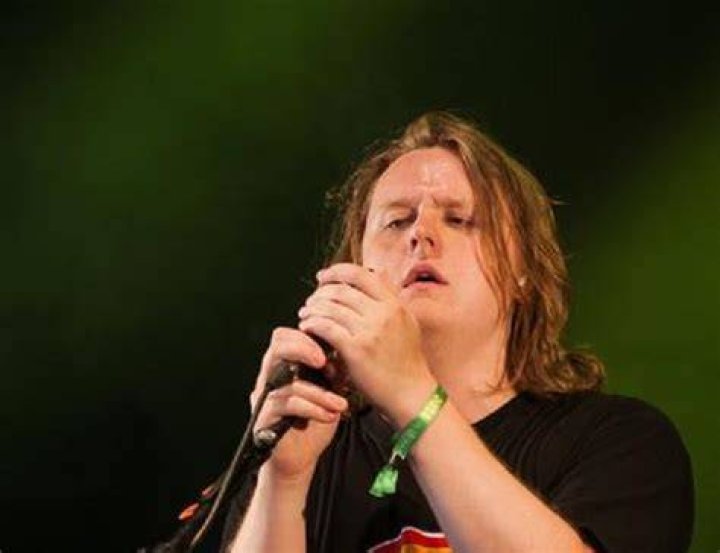 Lewis Capaldi Bio, Age, Wiki, Affair, Songs, Net Worth (2020