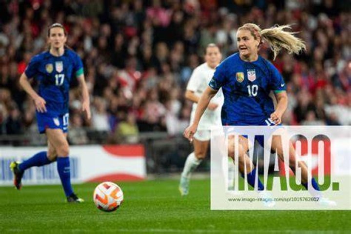 Lindsey Horan in action during USWNT training camp, January 2021. (Brad