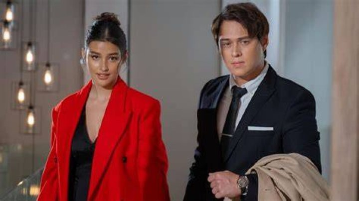 Liza Lapira Boyfriend Is She Dating Marc Anthony? Ethnicity And Parents