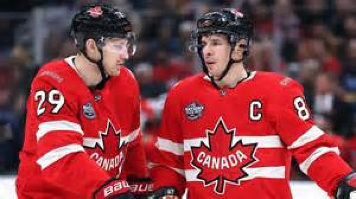 LNH Sidney Crosby marque à son premier match préparatoire et les