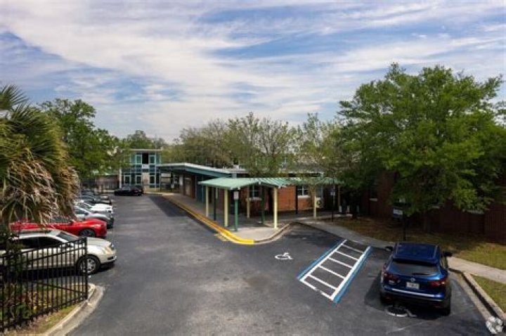 Long Branch Elementary School