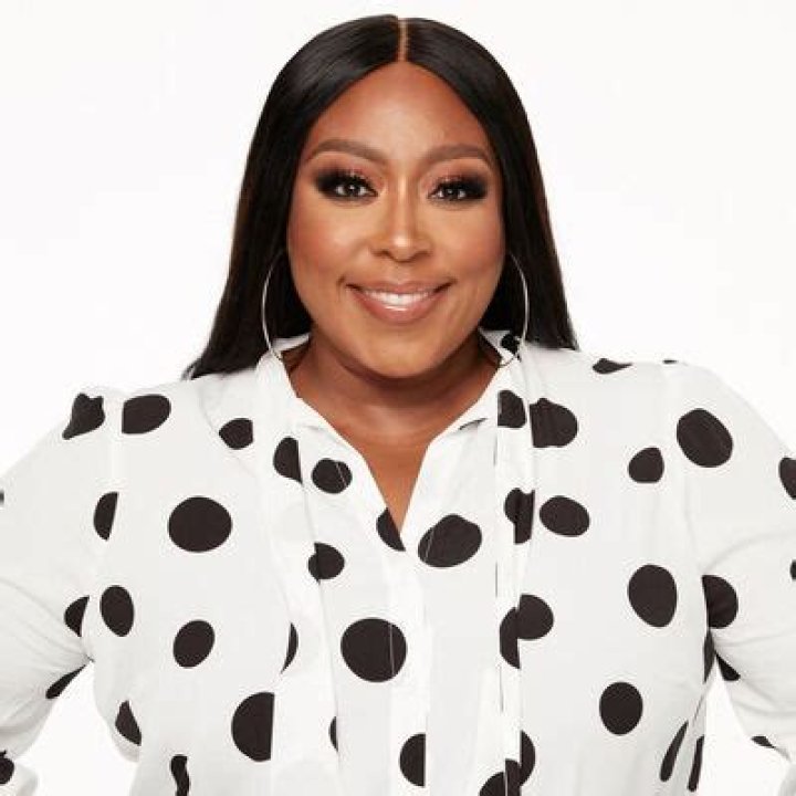 Loni Love's Instagram, Twitter & Facebook on IDCrawl