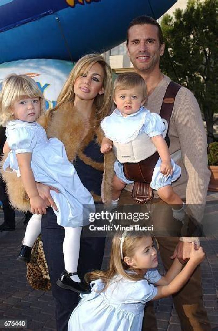 Lorenzo Lamas Biography Facts, Childhood, Family Life & Achievements