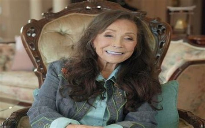 Loretta Lynn Net Worth 2022 Music Icon Wanted Her Fortune Converted To
