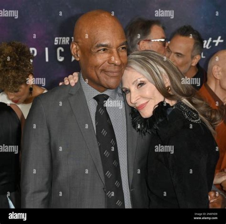 Los Angeles, USA. 09th Feb, 2020. Sharon Lyn Chalkin and Beanie