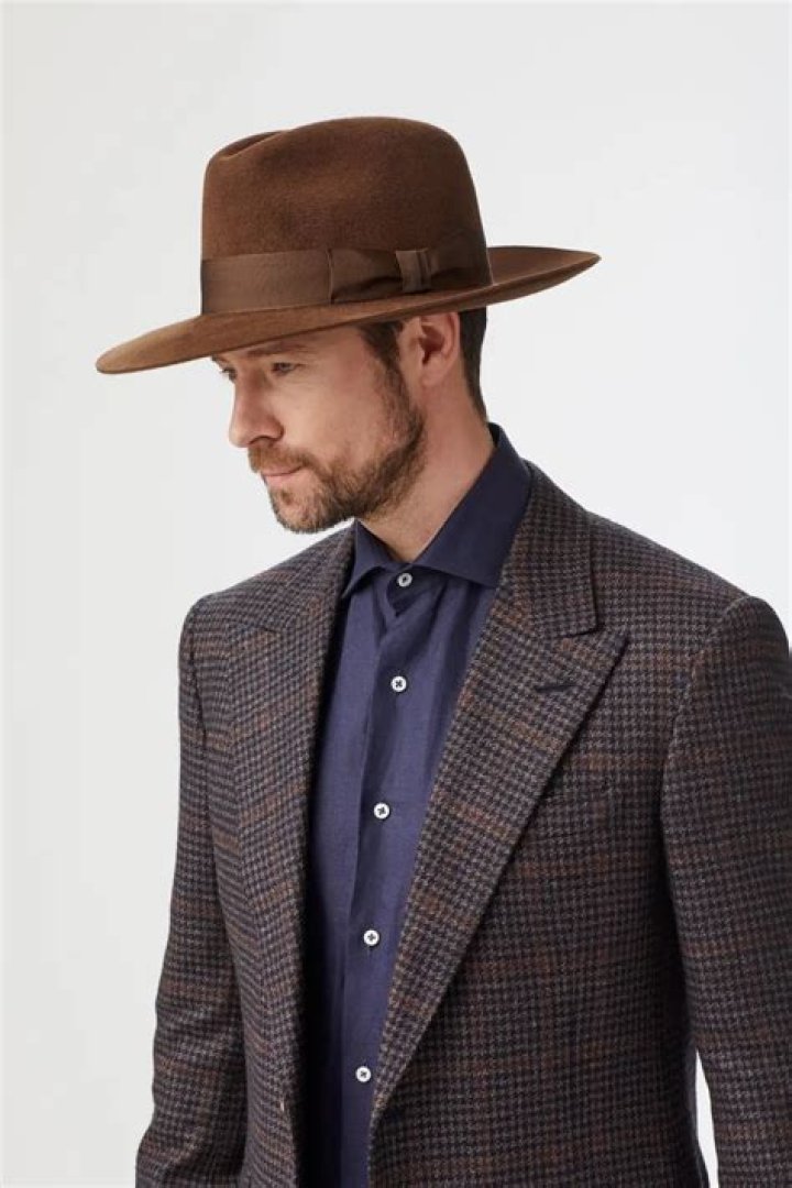 Lukas Nelson Fashion, Hats for men, men
