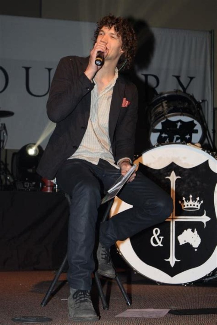 Luke smallbone King and country, For king and country, Luke