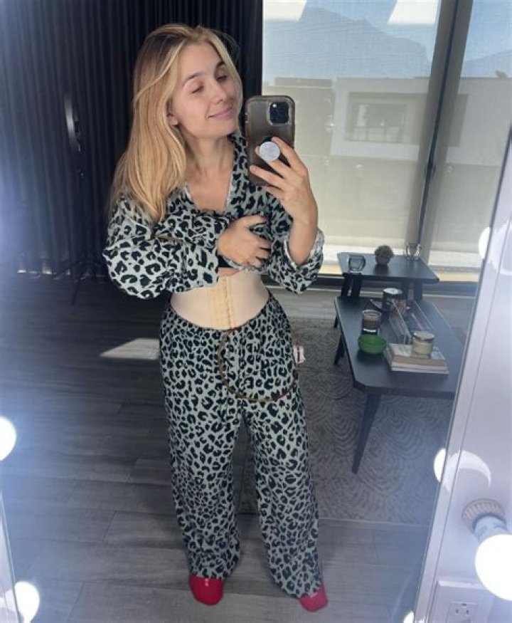 Marcela Mistral se muestra tras su cirug&iacute;a Mommy Makeover