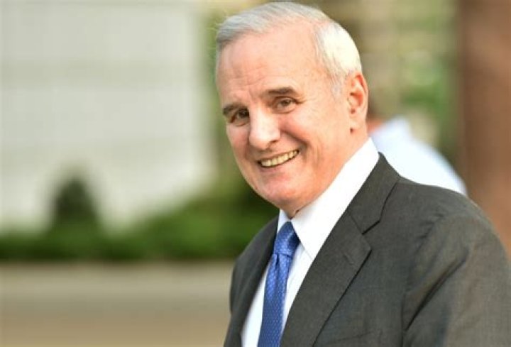 Mark Dayton to release tax returns, calls on Trump to do the same