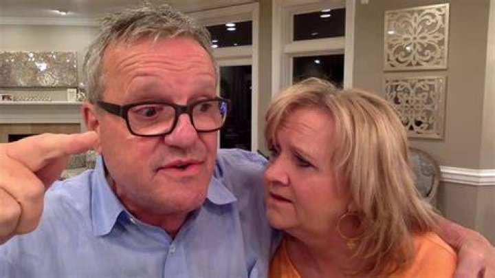 Mark Lowry & Chonda Pierce Christian comedians, Mark lowry, Gospel singer