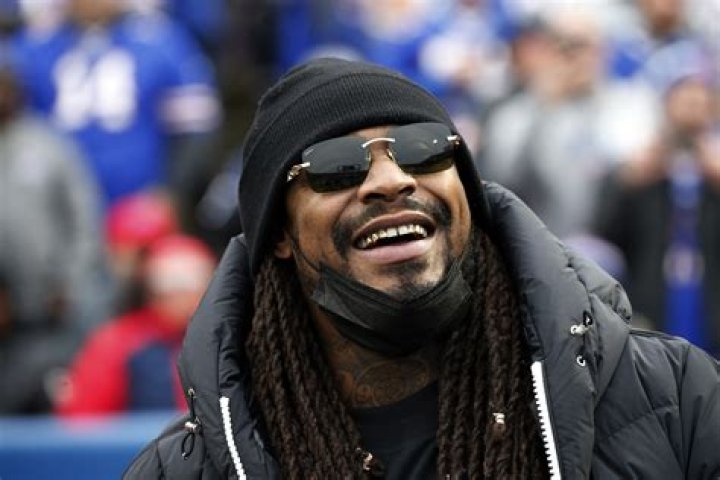 Marshawn Lynch Biography Facts, Childhood, Family Life & Achievements
