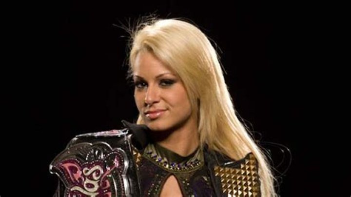Maryse Ouellet Bio [2022 Update] Early Life, WWE, Husband & Net Worth