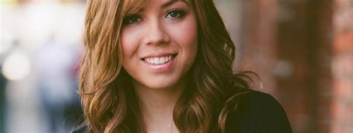 McCurdy Crafts Her Country Career in a Drug Store