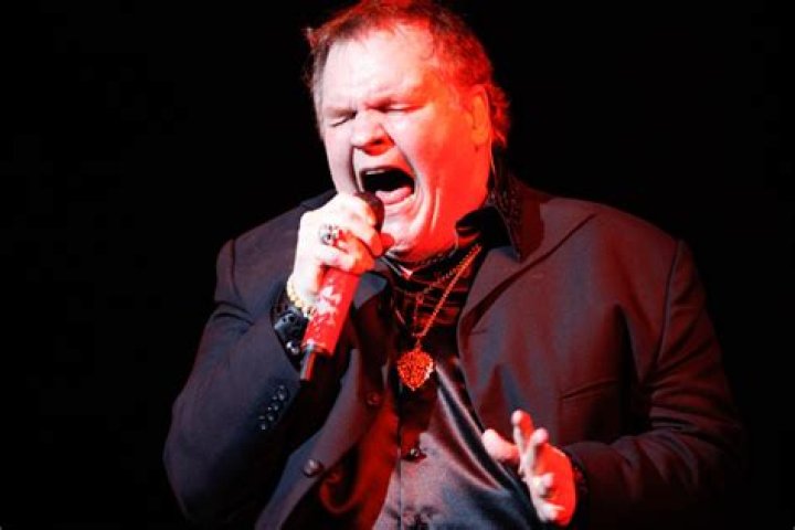 Meat Loaf collapses during concert in Canada Herald Sun