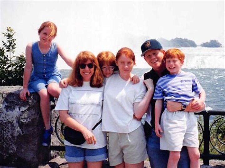 Meet All Of Ron Howard’s Children Including Twins That Look Just Like Him
