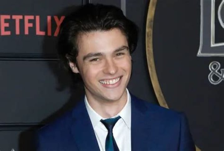 Meet Felix Mallard's Parents Meet Dave Mallard & Jane Mallard