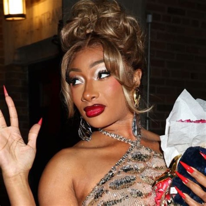 Megan Thee Stallion Celebrates Her Late Mom&rsquo;s Birthday W/ Throwback