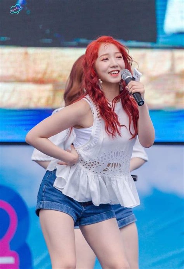 Mei Qi Cosmic girls, Rocket girls 101, Mei qi