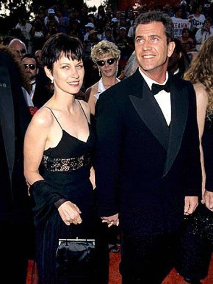 Mel Gibson and girlfriend deny they are expecting a baby Mel gibson