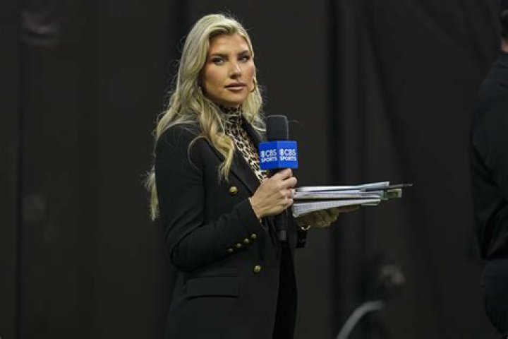 Melanie Collins (CBS Sports) r/hot_reporters