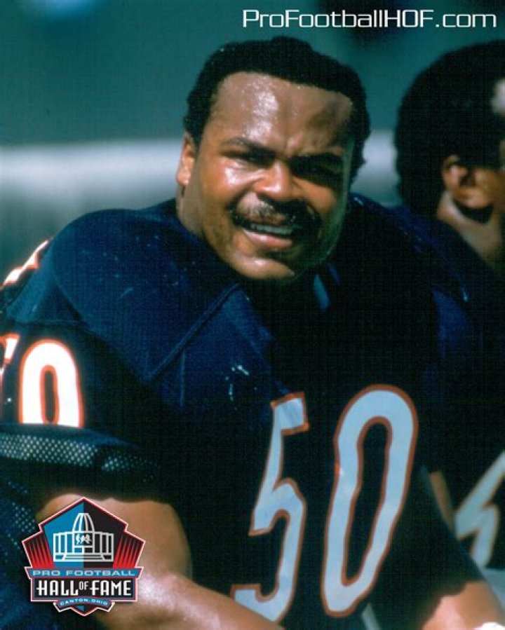 Mike Singletary, Pro Football Hall of Fame Class of 1998. Click image