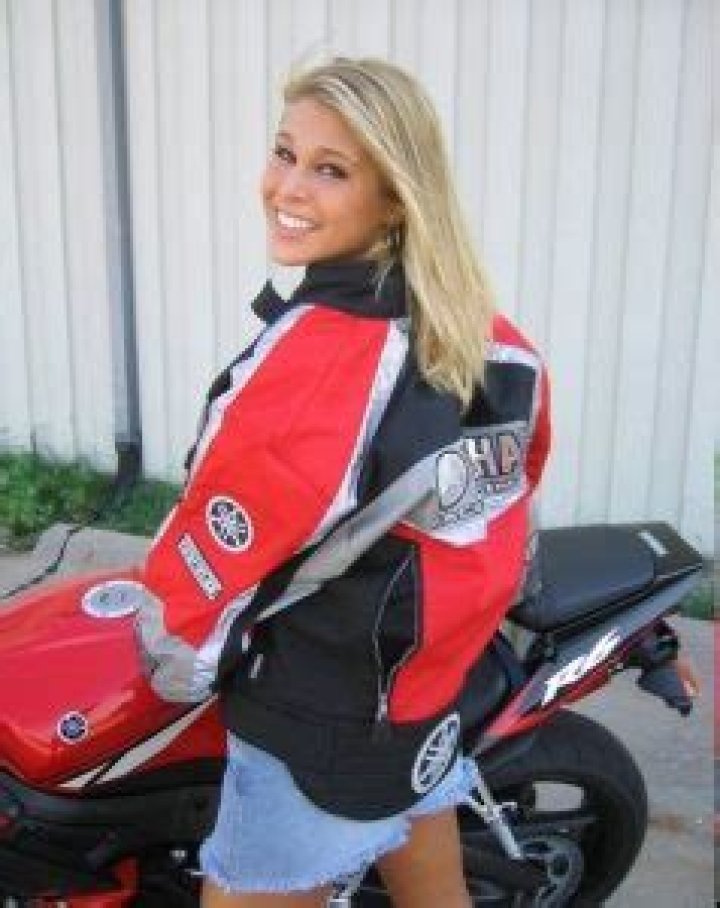Moto & Sexy Melissa Midwest en Yamaha R6