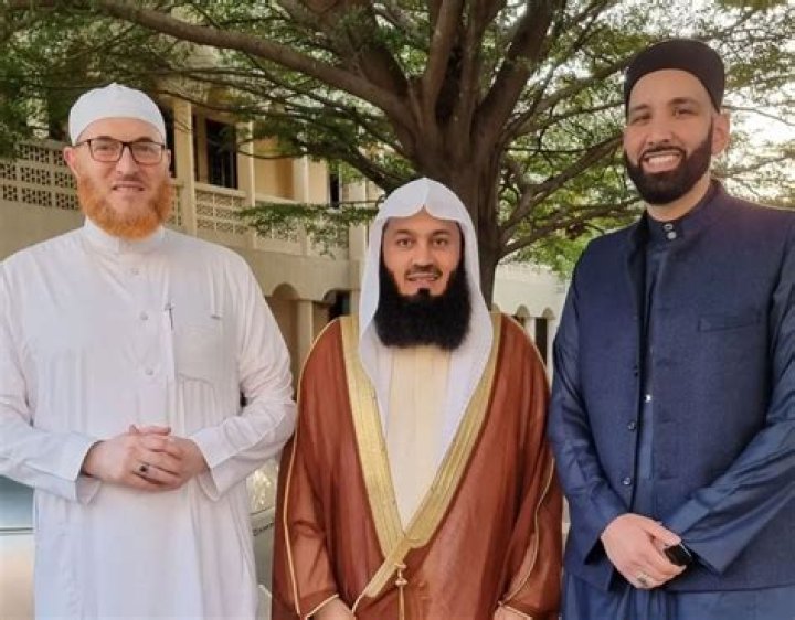Mufti Menk Wife Married Life, Marriage Photo & Children Tvsparkle