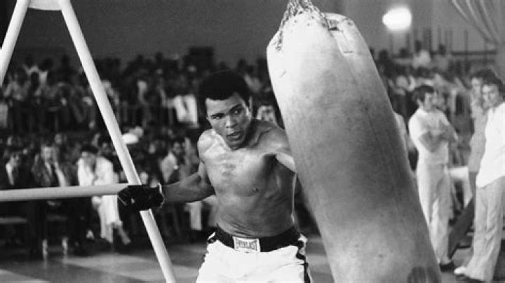 Muhammad Ali, R.I.P. Cause of Death, Date of Death, Age and Birthday
