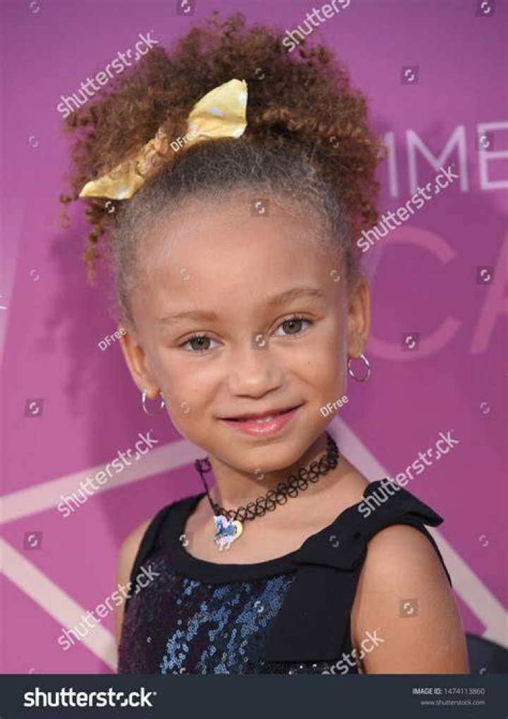 MykalMichelle Harris