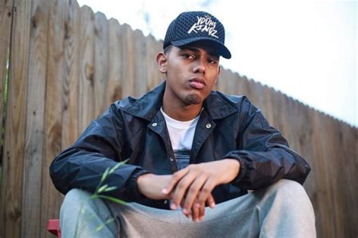 Myke Towers Net Worth Height, Wife, Earnings