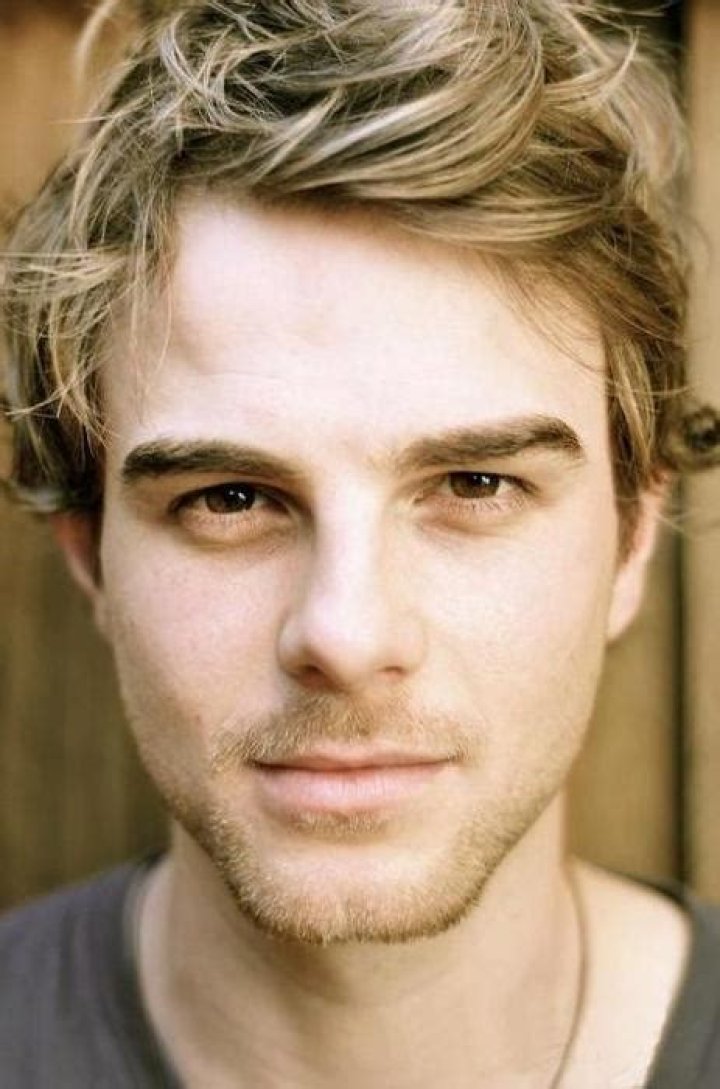 Nathaniel Buzolic fotka