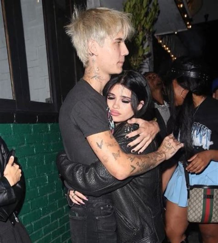 Nessa Barrett And New Boyfriend Harley Go Instagram Official
