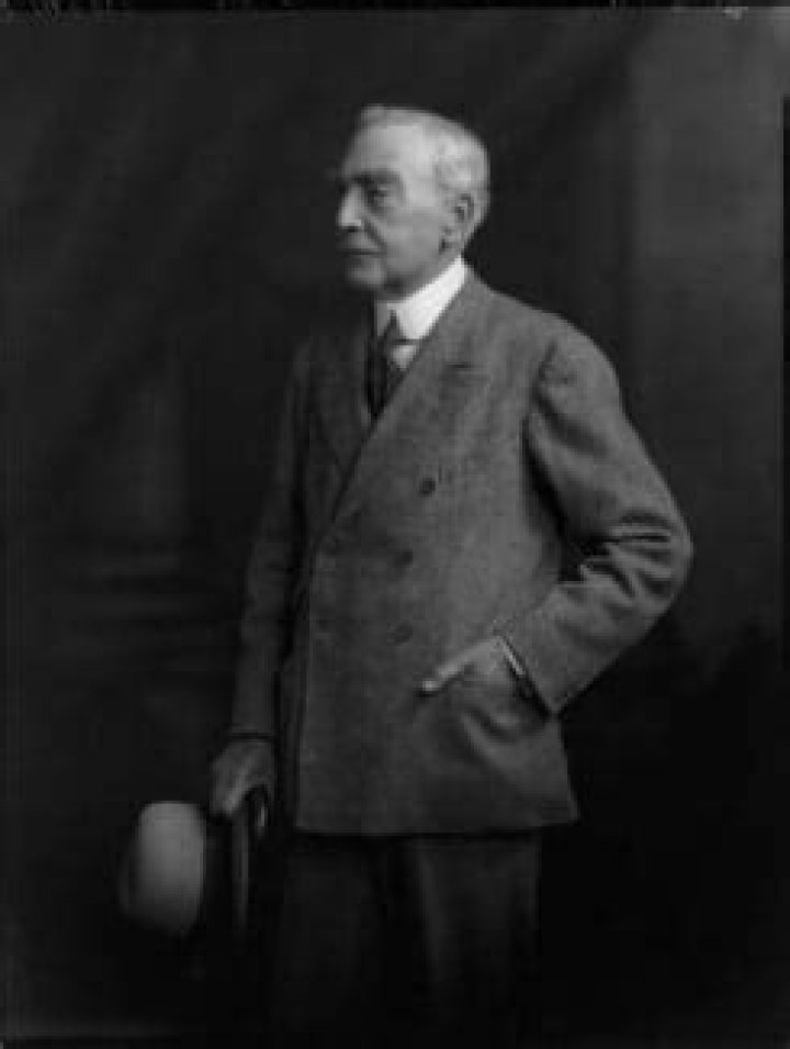 NPG x70568; Sir Edward Richard Henry, 1st Bt Large Image National