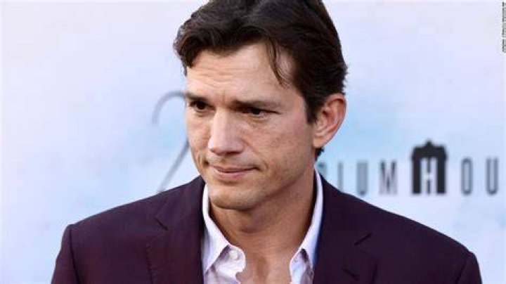 Oi? Ashton Kutcher conta que uma doença o impediu de enxergar, ouvir e