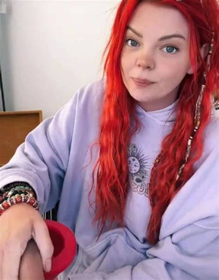 OnlyFans star claims plunger and spoonshaped dildos are 'better than