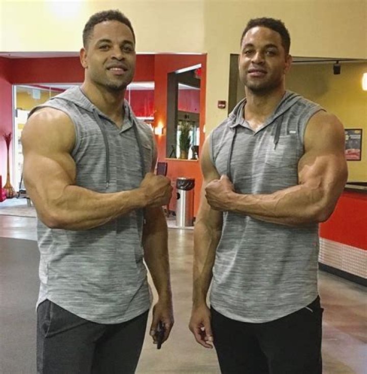 Os Hodgetwins Historia Online