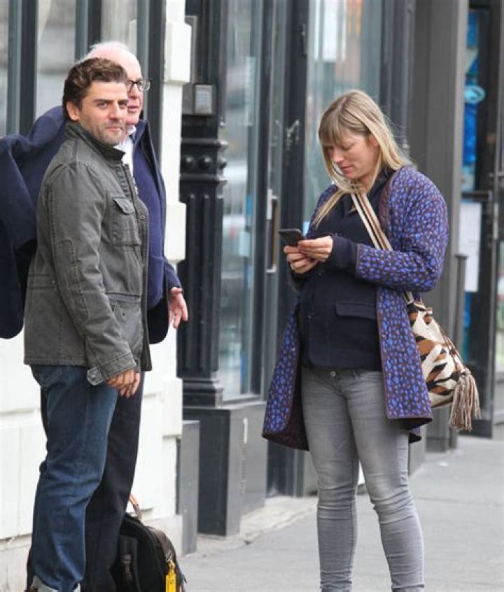 Oscar Isaac Expecting His First Child With Girlfriend Elvira Lind E! News