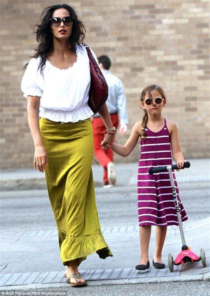 Padma Lakshmi shows off her svelte figure in bodyhugging frock at NBC