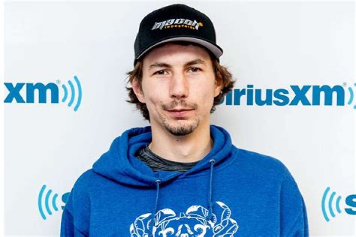 Parker Schnabel's Instagram, Twitter & Facebook on IDCrawl