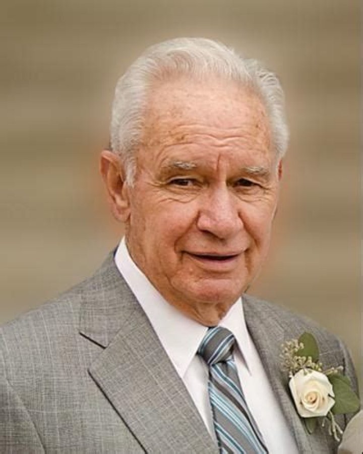 Paxton Newell Obituary SereniCare Funeral Services South Salt Lake