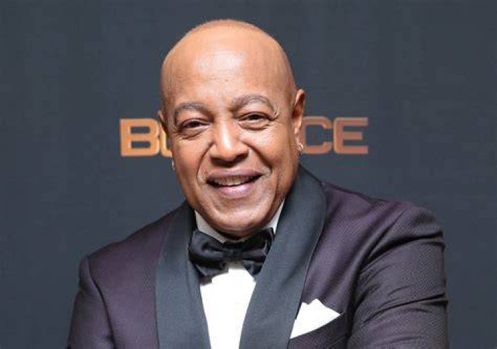 Peabo Bryson cancels concerts because of heart attack
